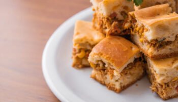 Bolo Salgado de Milho com Frango: Receita Simples e Saborosa