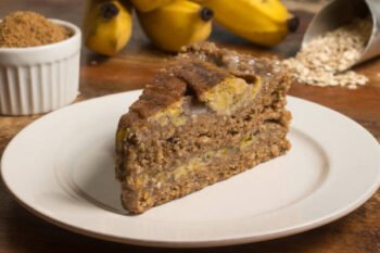 Bolo de Banana com Aveia e Mel: Receita Simples, Saudável e Saborosa