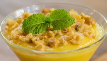Mousse de Maracujá com Crocante de Castanhas: Fácil e Irresistível