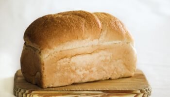 Pão de Forma Caseiro Fofinho: Receita Fácil, Econômica e Perfeita para o Dia a Dia