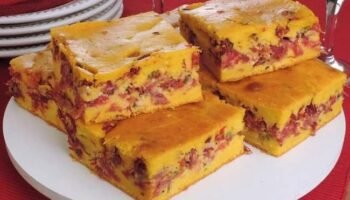 Torta Salgada de Carne Seca Cremosa: Receita Simples e Irresistível