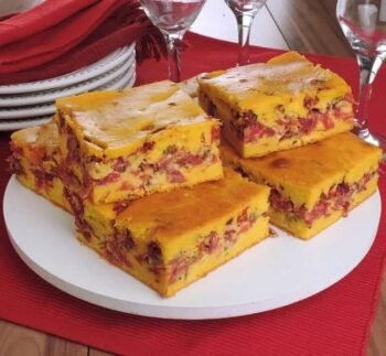 Torta Salgada de Carne Seca Cremosa: Receita Simples e Irresistível