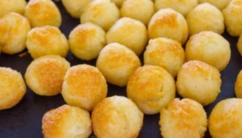 Salgadinho de Festa Assado: Receita Fácil, Econômica e Saborosa