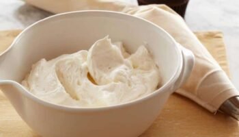 Buttercream: Receita Clássica e Cremosa para Rechear e Cobrir Bolos