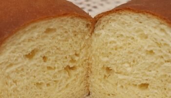 Como Fazer Pão de Mandioca Caseiro Fofinho de Padaria